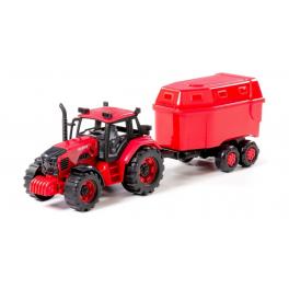Traktor Belaurus s přívěsem pro zvířata